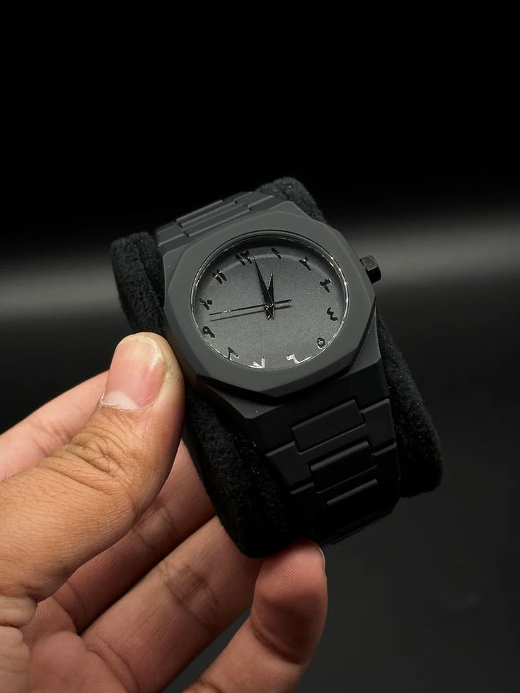 Classic Black Aura Watch with Arabic Dial